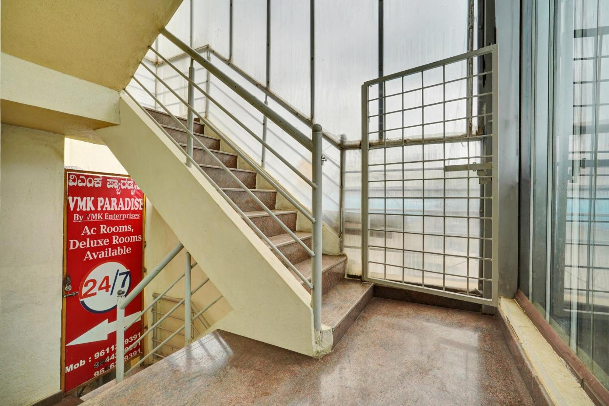 Hotel O Mg Boarding And Lodging Bengaluru Kültér fotó